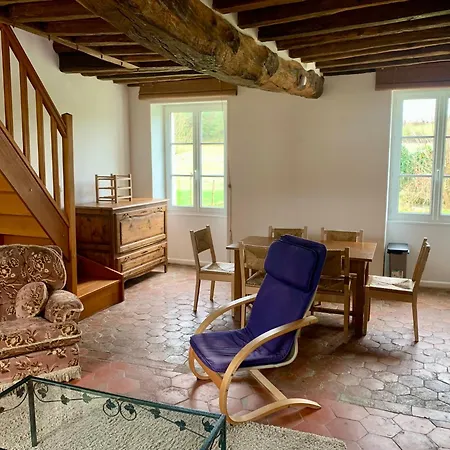 Chateau De Bellefontaine Oda ve Kahvaltı *