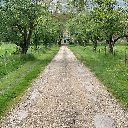 Chateau De Bellefontaine *