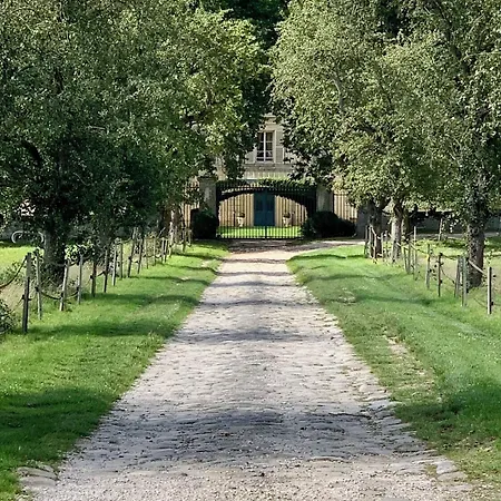 Alojamento de Acomodação e Pequeno-almoço Chateau De Bellefontaine Flagy (Seine-et-Marne)