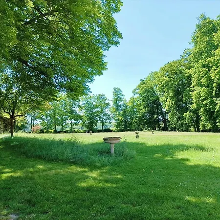 Chateau De Bellefontaine