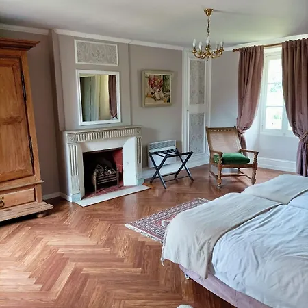 Alojamento de Acomodação e Pequeno-almoço Chateau De Bellefontaine